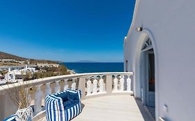 Starlight Luxury Seaside Villa & Suites
